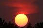 Explosion in der Sonne: Die Erde wird bis Donnerstag einem Stern gefährlich nahe kommen